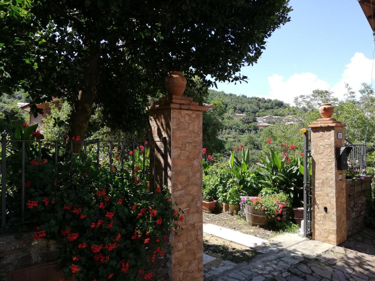 Agrifoglio B&B Con Giardino Aritzo Extérieur photo